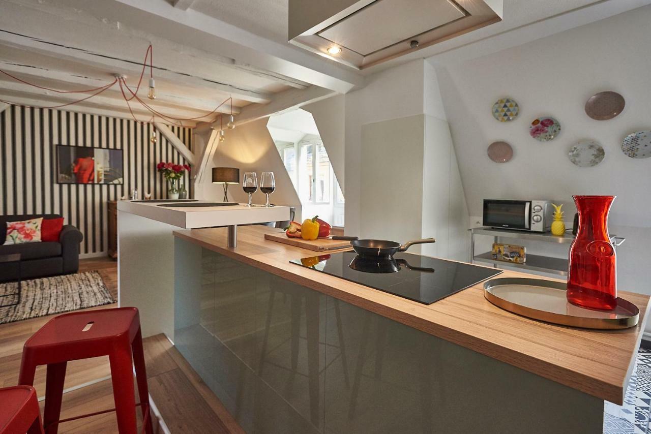 Les Appartements Saint-Martin Colmar Esterno foto