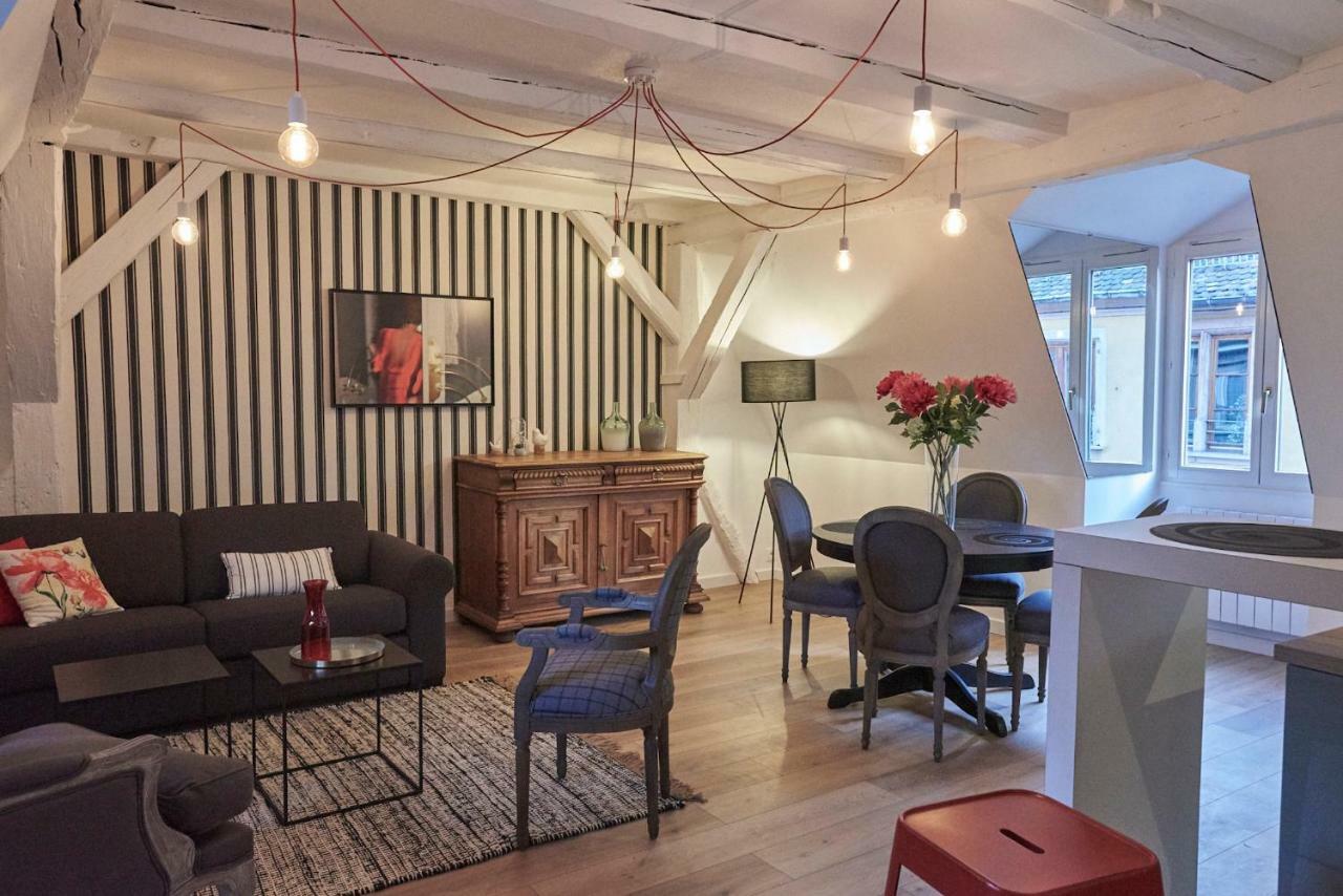 Les Appartements Saint-Martin Colmar Esterno foto