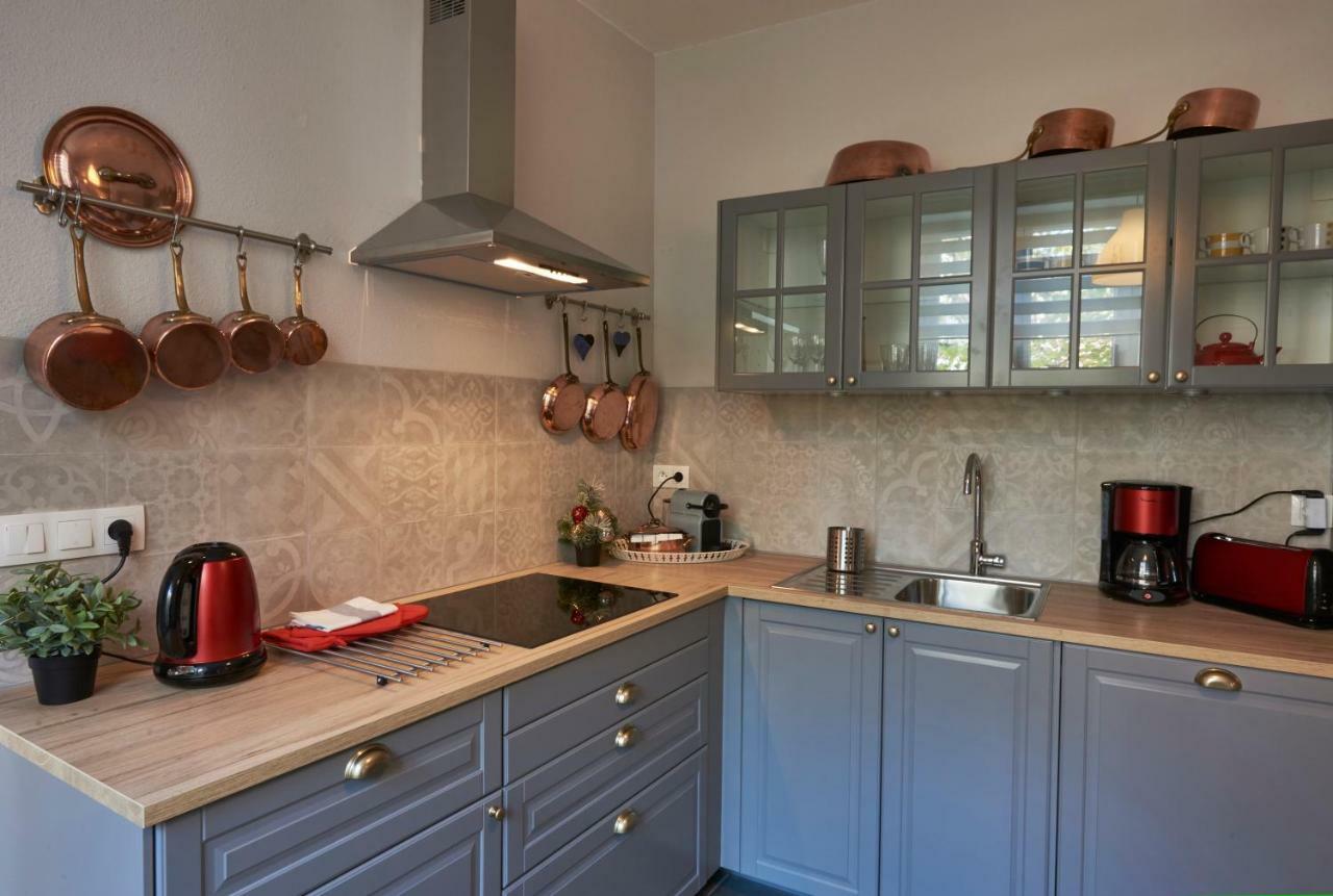 Les Appartements Saint-Martin Colmar Esterno foto