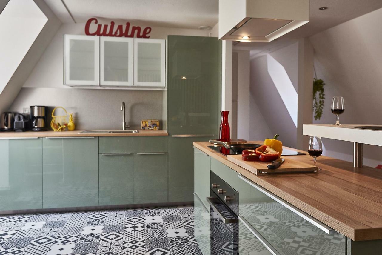 Les Appartements Saint-Martin Colmar Esterno foto