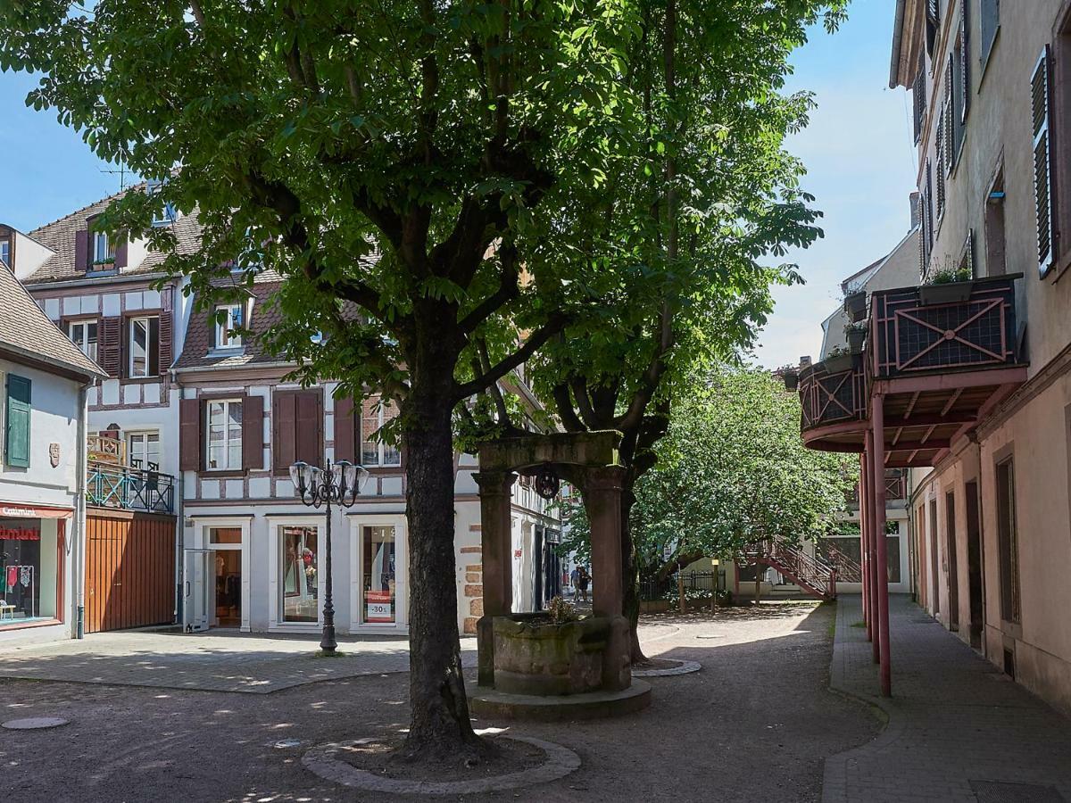 Les Appartements Saint-Martin Colmar Esterno foto
